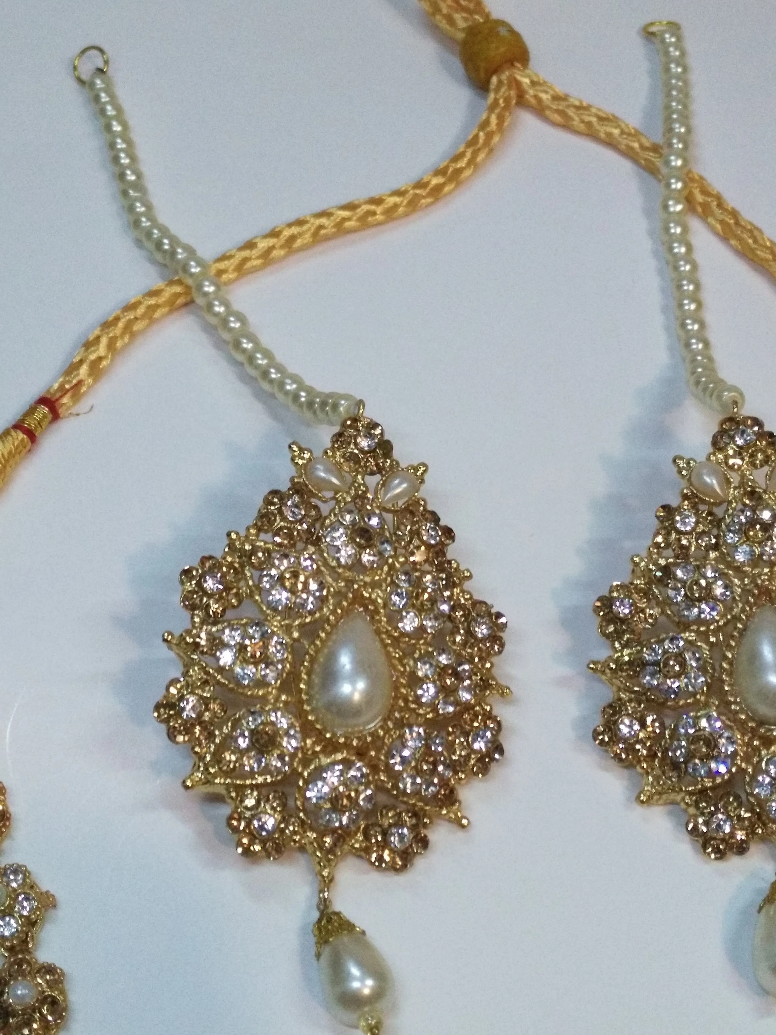 Spherical Drop Earrings for Red Carpet Style
