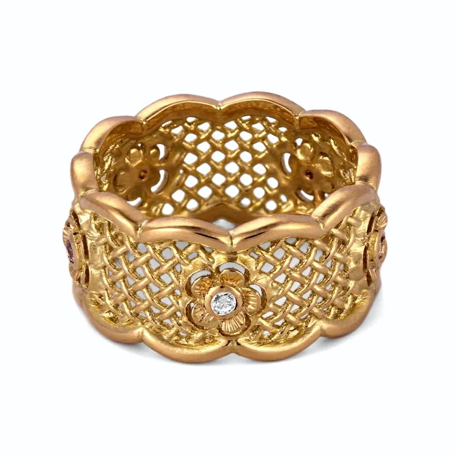 Statement Wedding Band Ring with Diamond Flowers in 18K Gold