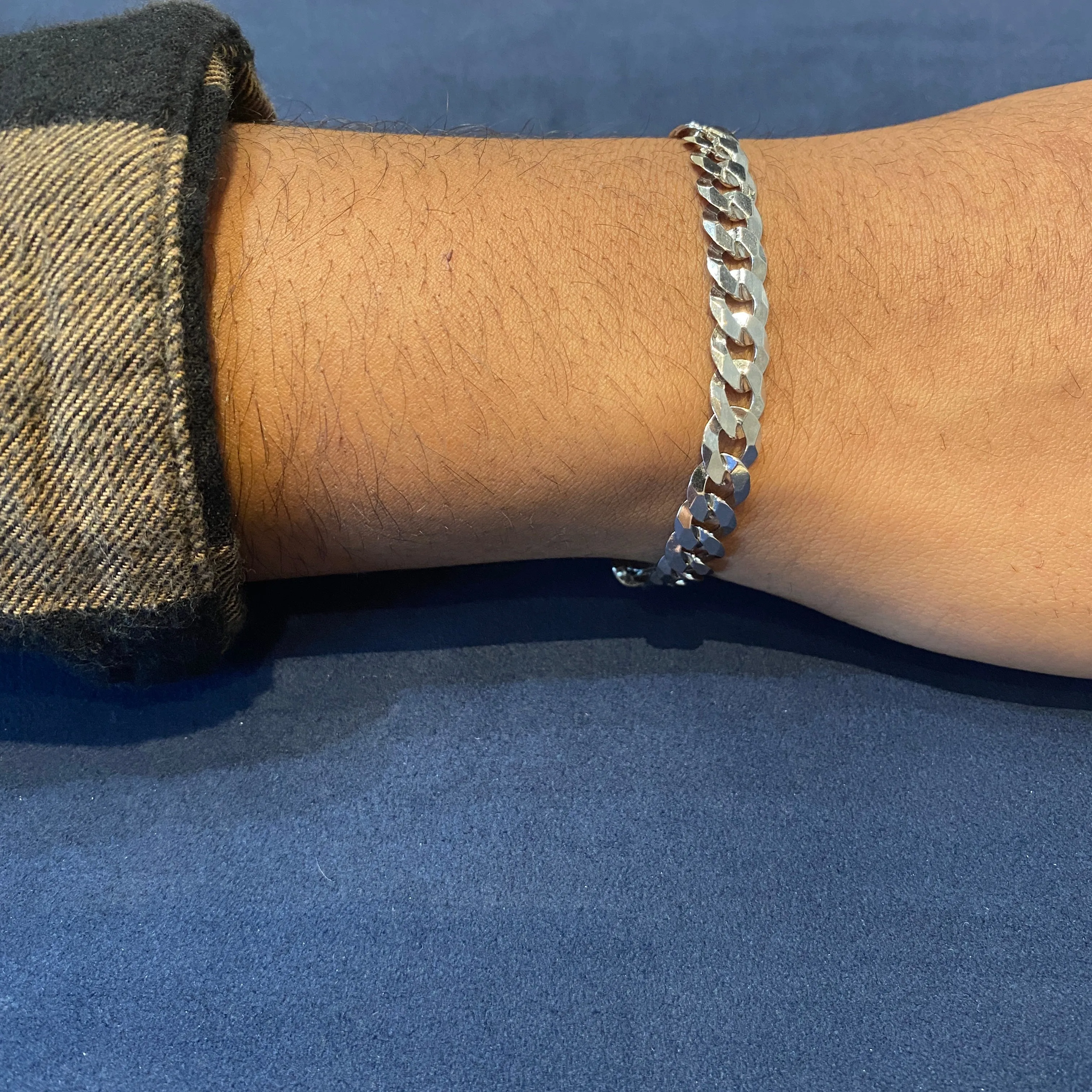 Sterling Silver (7mm) Concave Curb Bracelet 8.5"