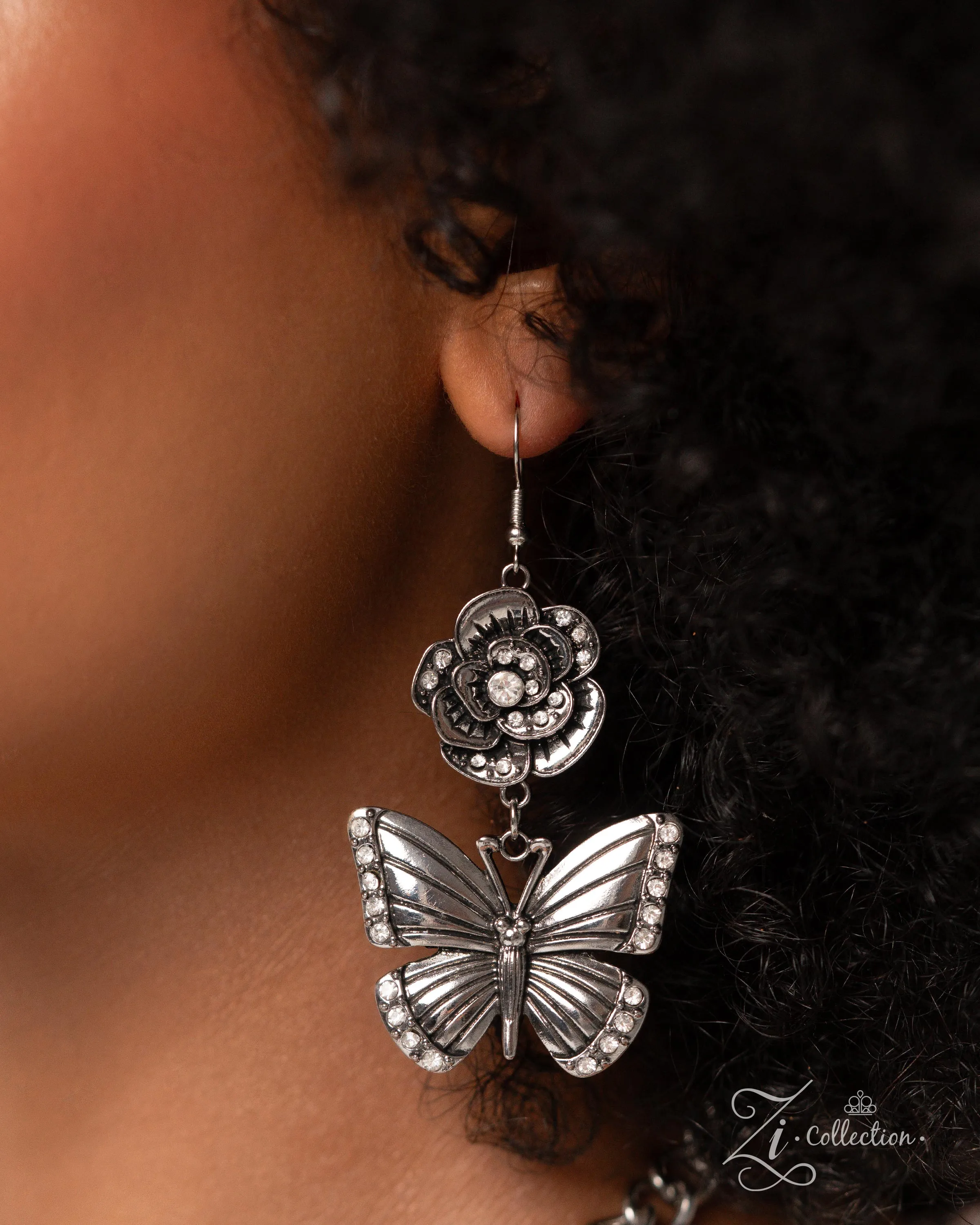 The McKayla - 2024 Signature Series Zi Collection Paparazzi Necklace