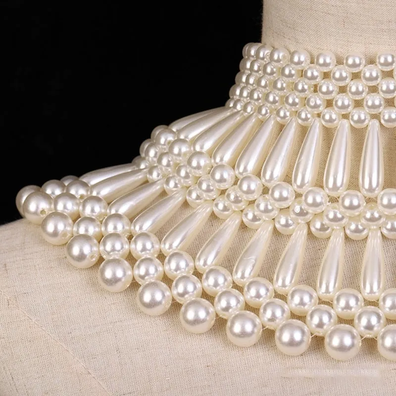The PEARLfect ⚪️ Hollow Necklaces