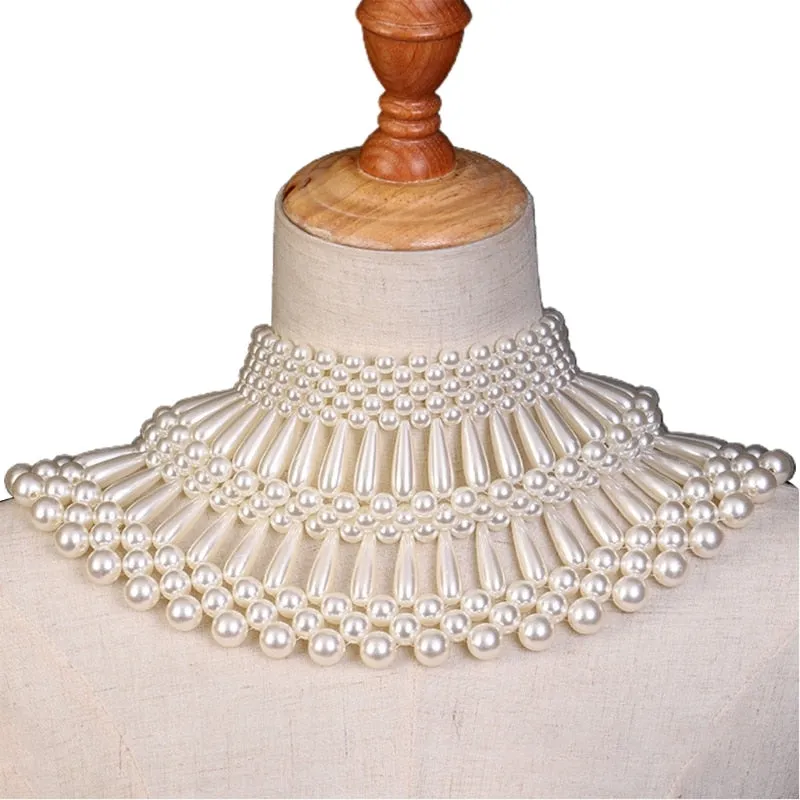 The PEARLfect ⚪️ Hollow Necklaces