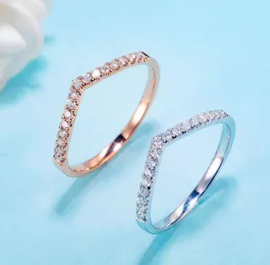 V-Shaped Moissanite Wedding Band in 18k White & Rose Gold | Stackable V-Shaped Wedding Ring with Real Moissanite |