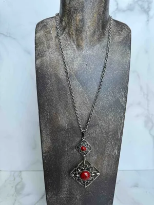 Vintage Silver-Tone Filigree Pendant Necklace with Red Stones