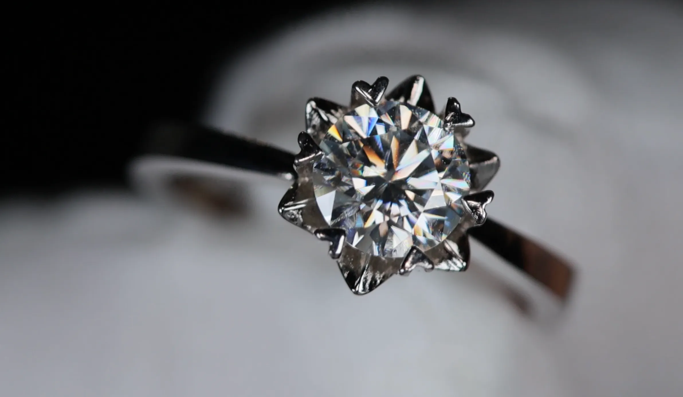 Womens Moissanite Rings | Moissanite Diamond Ring | Womens Engagement Ring