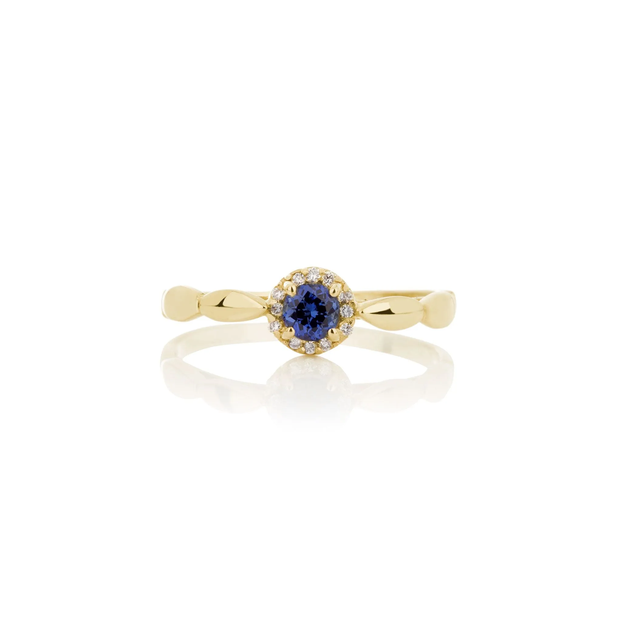 Women's sapphire ring